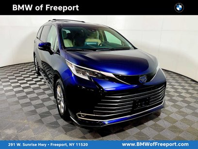Used 2021 Toyota Sienna Limited