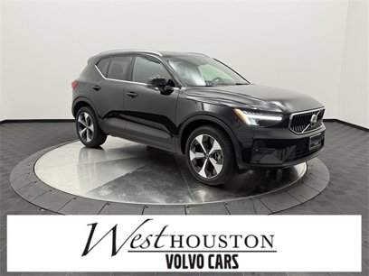 Certified 2025 Volvo XC40 B5 Plus