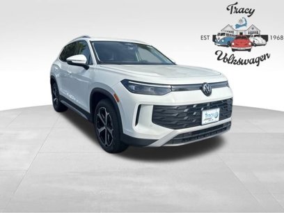 New 2025 Volkswagen Tiguan SE