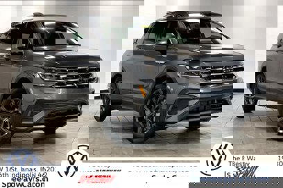 New 2024 Volkswagen Tiguan SE