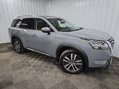 Used 2022 Nissan Pathfinder Platinum w/ Cargo Package