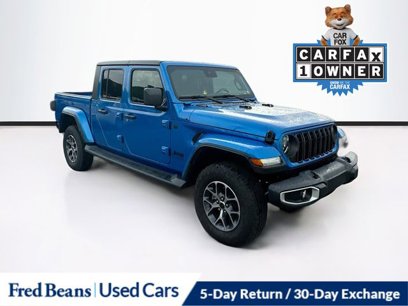 Used 2024 Jeep Gladiator Sport