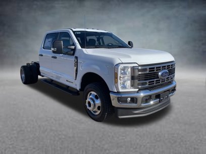 New 2025 Ford F350 XL w/ XL Chrome Package