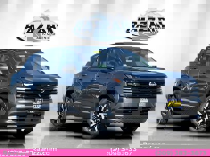 New 2025 Nissan Kicks SV