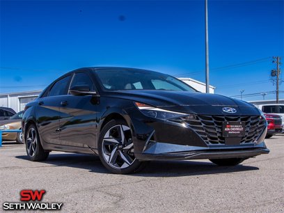 Used 2023 Hyundai Elantra Limited