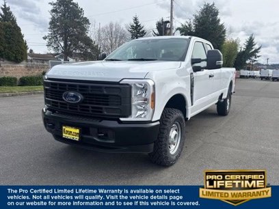 New 2025 Ford F250 XL w/ XL Off-Road Package
