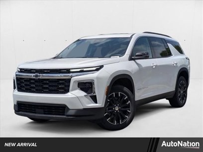 New 2025 Chevrolet Traverse LT w/ Sun and Wheel Package