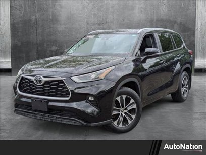Used 2023 Toyota Highlander XLE