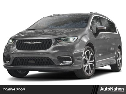 New 2025 Chrysler Pacifica Limited