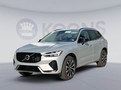 New 2025 Volvo XC60 B5 Core w/ Climate Package