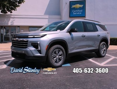 New 2025 Chevrolet Traverse LT