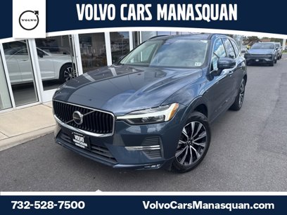 Certified 2022 Volvo XC60 B5 Momentum w/ Climate Package