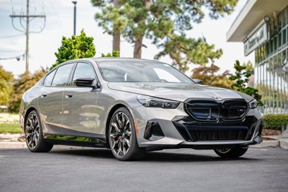 New 2025 BMW i5 M60 w/ Premium Package