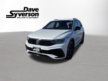 New 2024 Volkswagen Tiguan SE R-Line
