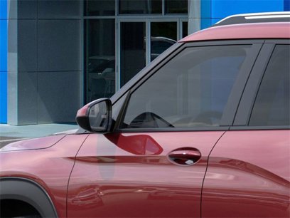New 2025 Chevrolet TrailBlazer LT w/ Convenience Package