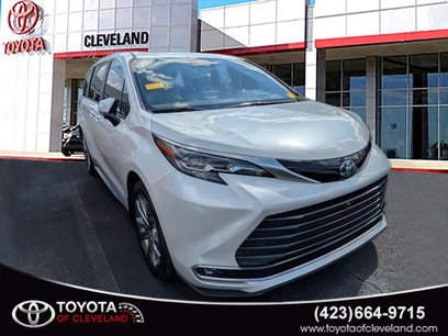 Used 2024 Toyota Sienna Platinum
