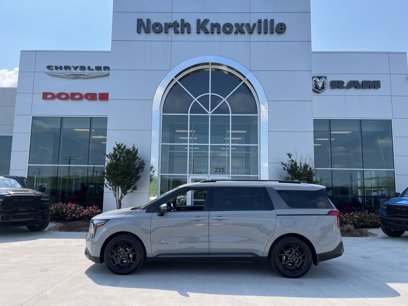 Used 2025 Kia Carnival SX