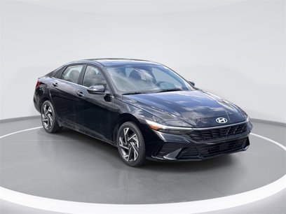 Used 2025 Hyundai Elantra SEL