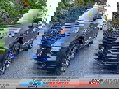 Certified 2022 Ford Explorer XLT w/ Equipment Group 202A