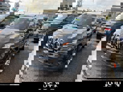 Used 2016 Jeep Cherokee Latitude w/ Cold Weather Group