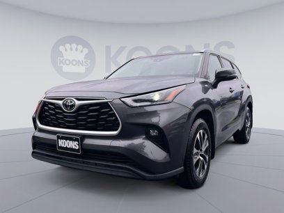Used 2021 Toyota Highlander XLE