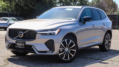New 2025 Volvo XC60 B5 Plus w/ Protection Package Premier