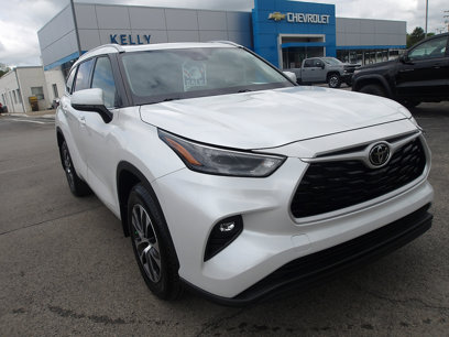 Used 2022 Toyota Highlander XLE