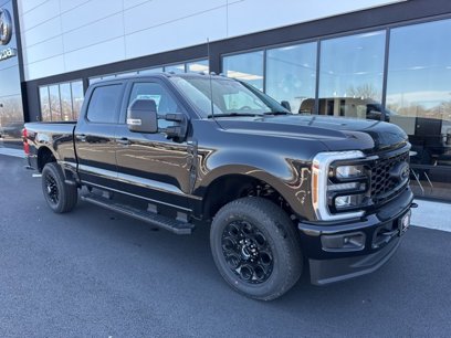 New 2025 Ford F350 XLT