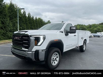 New 2024 GMC Sierra 3500 Pro w/ Convenience Package