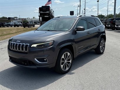 Used 2019 Jeep Cherokee Overland w/ Technology Group