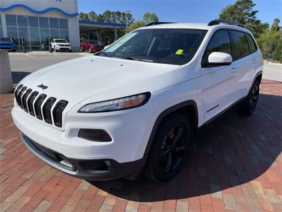 Used 2018 Jeep Cherokee Latitude w/ Altitude Package