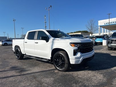 New 2025 Chevrolet Silverado 1500 Custom w/ Rally Edition