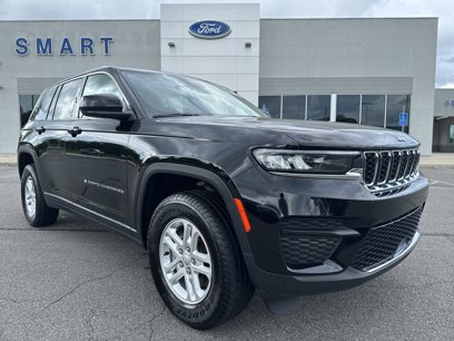 Used 2022 Jeep Grand Cherokee Laredo w/ Luxury Tech Group I