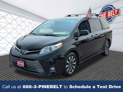 Used 2018 Toyota Sienna XLE Premium