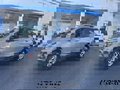 Used 2023 Chevrolet Equinox LS w/ LS Convenience Package
