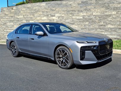 New 2025 BMW 760i xDrive