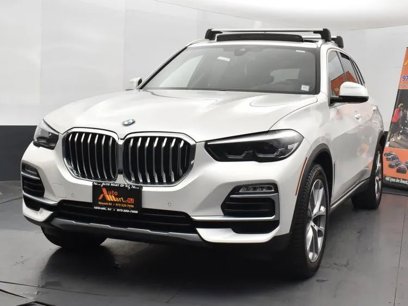 Used 2019 BMW X5 xDrive40i w/ Premium Package 2