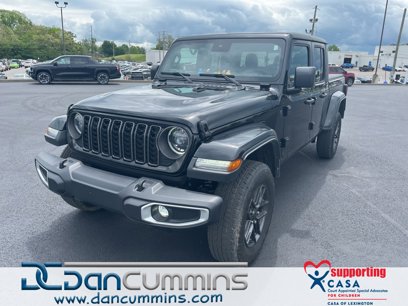 Used 2024 Jeep Gladiator Sport
