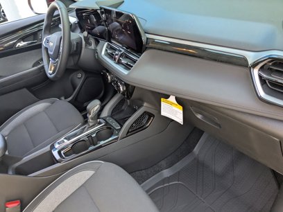 New 2025 Chevrolet TrailBlazer LT w/ Convenience Package