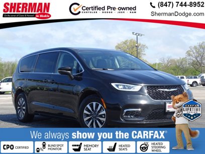 Certified 2023 Chrysler Pacifica Touring-L