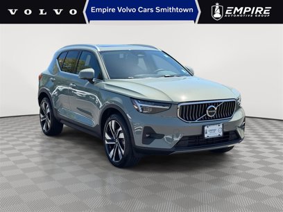 Certified 2025 Volvo XC40 B5 Plus w/ Protection Package Premier
