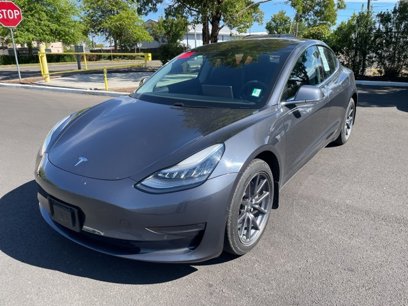 Used 2018 Tesla Model 3 Mid Range
