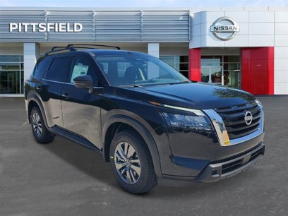 New 2025 Nissan Pathfinder SV w/ SV Premium Package