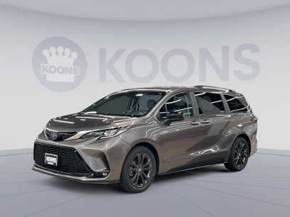 Used 2022 Toyota Sienna XSE