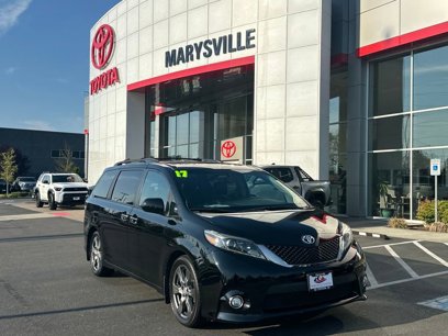 Certified 2017 Toyota Sienna SE Premium