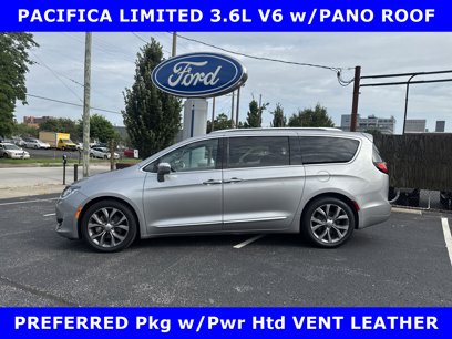 Used 2017 Chrysler Pacifica Limited