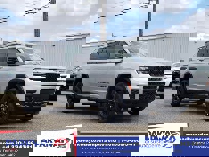 New 2025 Jeep Grand Cherokee L Altitude
