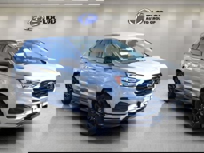 New 2024 Ford Edge SE w/ Black Appearance Package