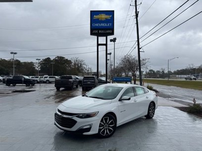 New 2025 Chevrolet Malibu RS w/ LPO, Floor Liner Package