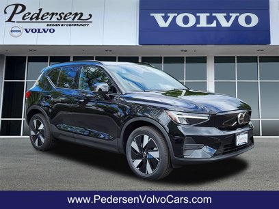 New 2025 Volvo EX40 Core w/ Climate Package